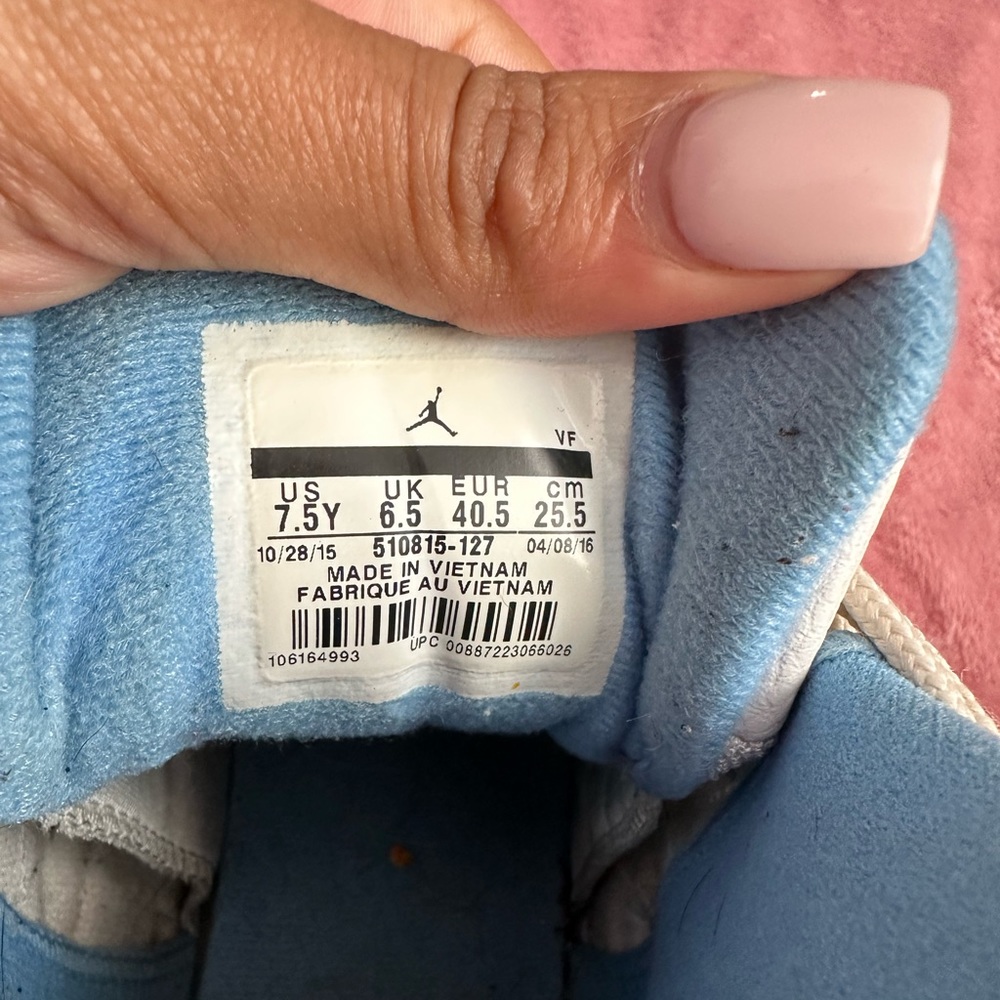 Jordan 12s